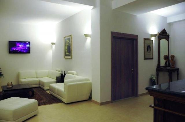 Agri Hotel Conte Salentino 圣伊西多罗 外观 照片