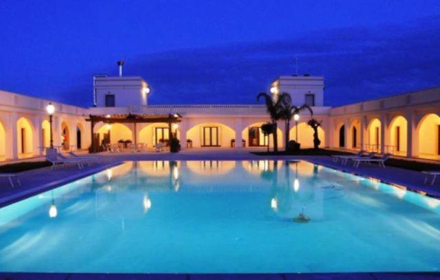 Agri Hotel Conte Salentino 圣伊西多罗 外观 照片