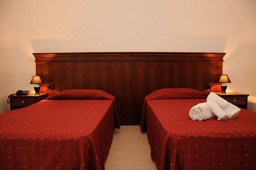 Agri Hotel Conte Salentino 圣伊西多罗 外观 照片