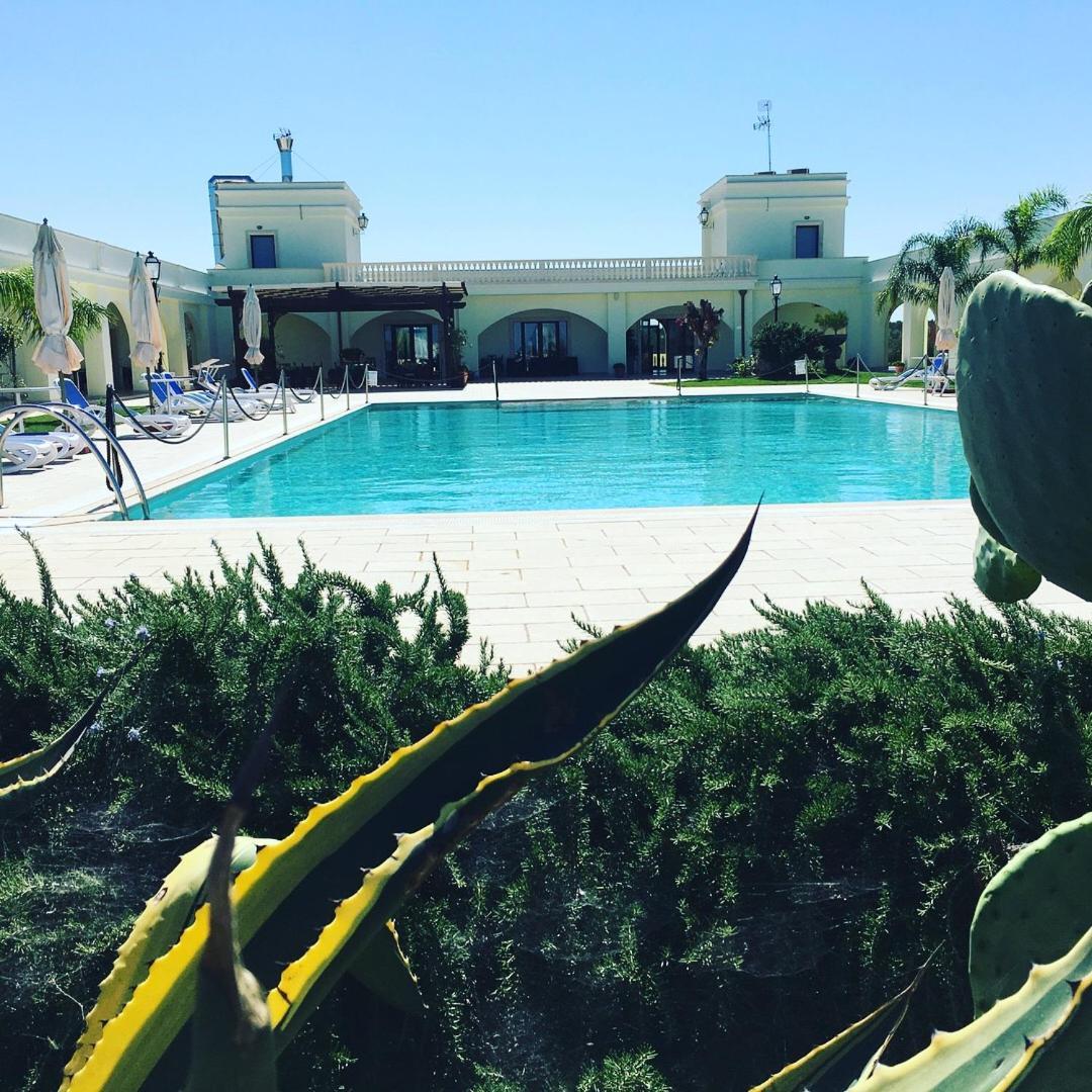 Agri Hotel Conte Salentino 圣伊西多罗 外观 照片